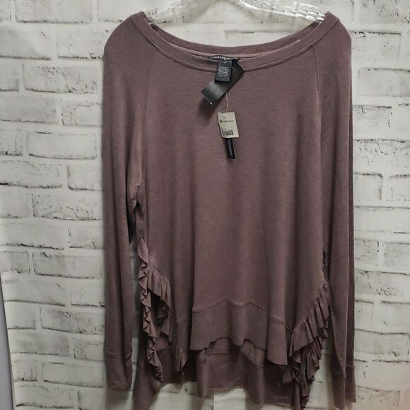 Chelsea and Theodore top - Picture 1 of 4